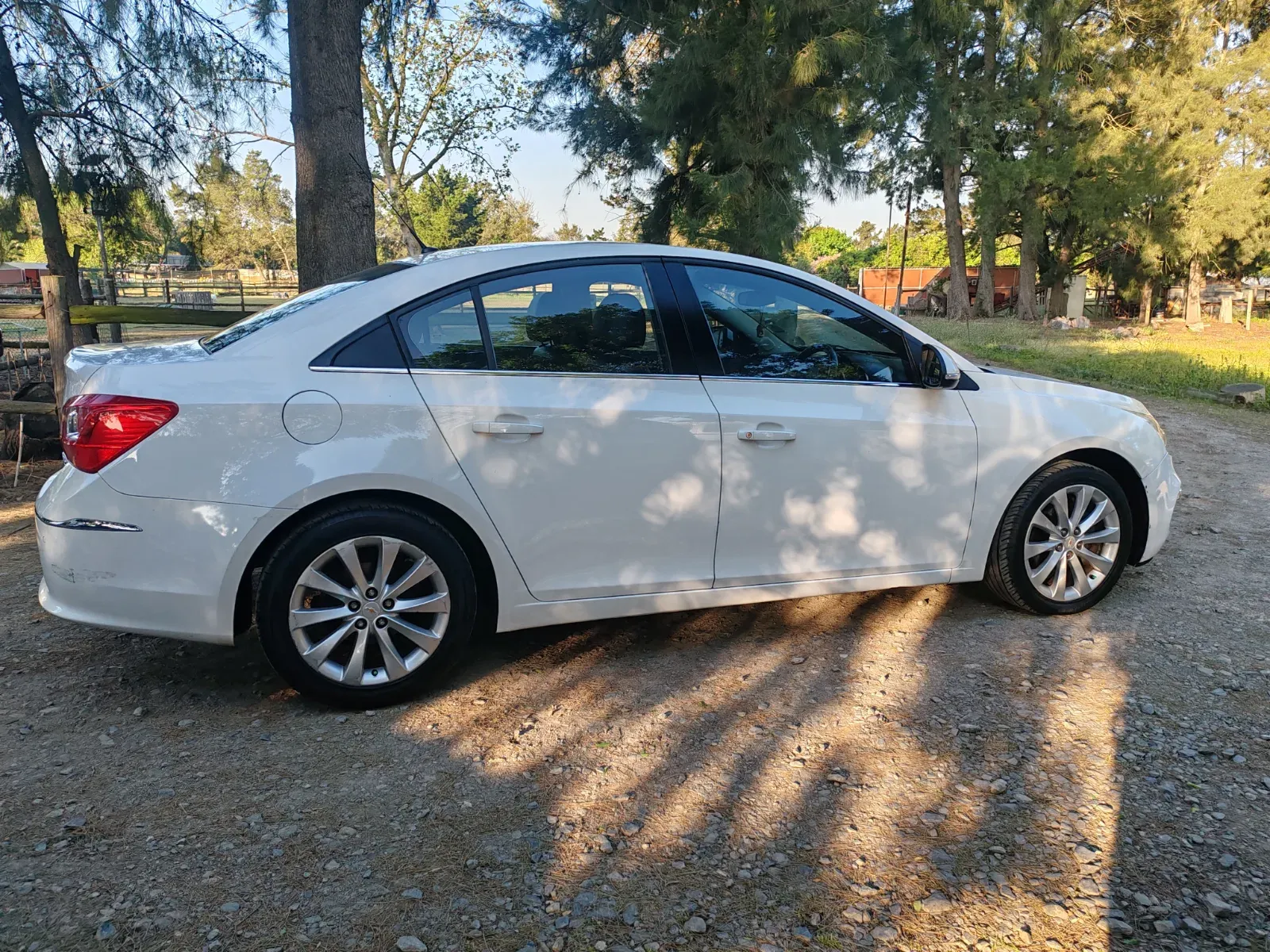 2015 Chevrolet  Cruze LS — photo 16