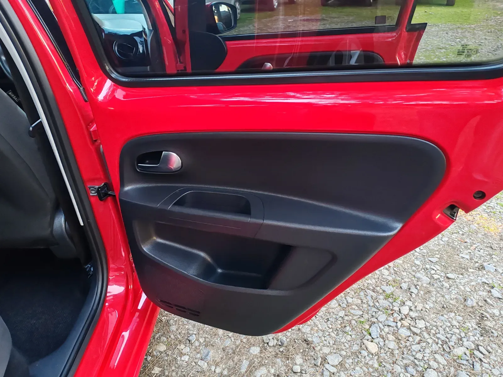 2016 Volkswagen  MOVE UP — photo 9