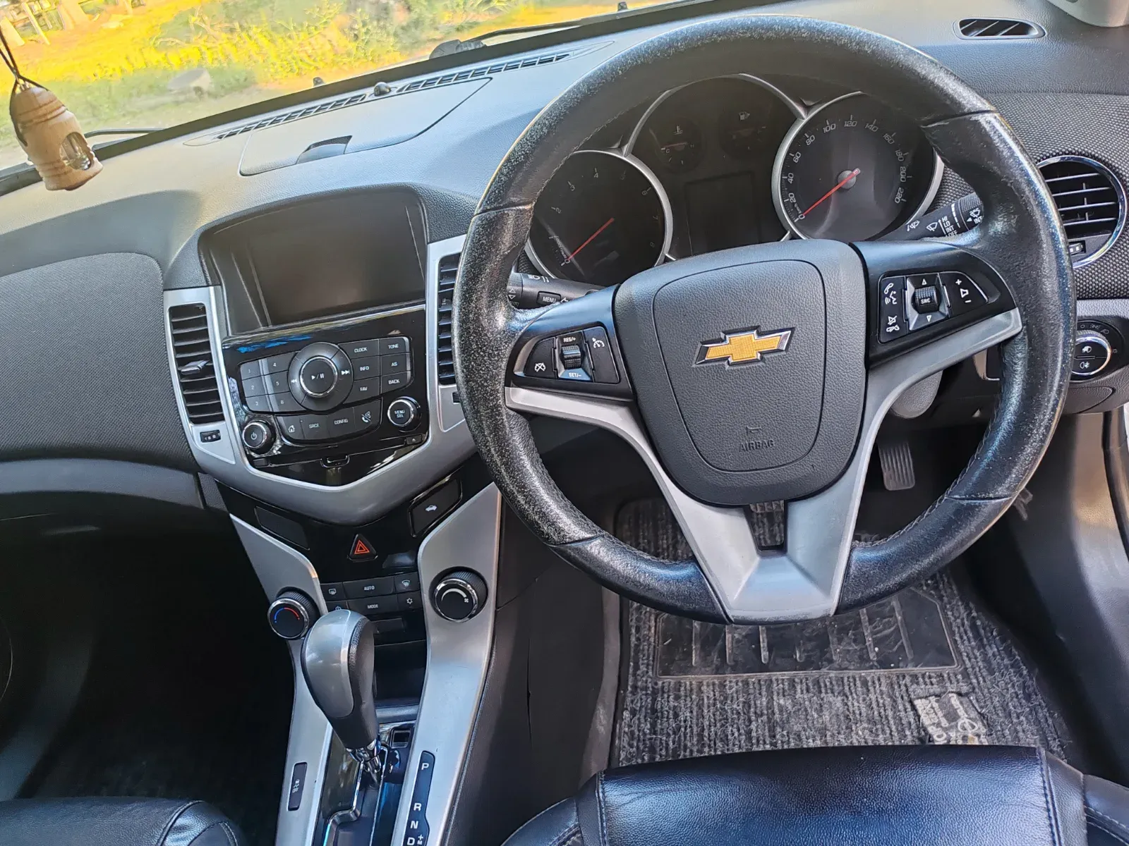 2015 Chevrolet  Cruze LS — photo 9
