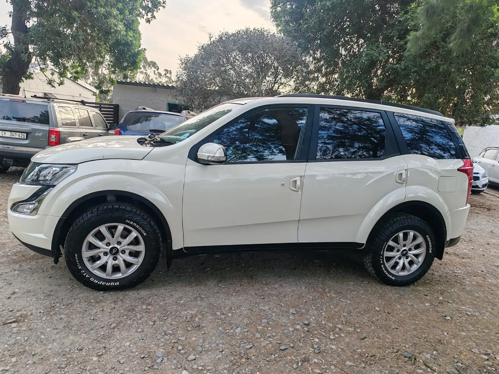 2016 Mahindra  XUV 500 W6 — photo 16